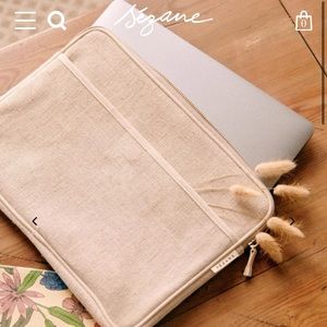 NWOT Sezane Laptop Case